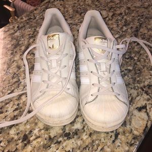 Kids size 3 Adidas Superstars Good used condition